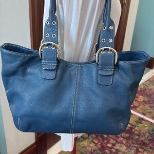 Tignanello ￼ vintage  shoulder bag all genuine leather  Royal/Wedgewood blue EPC